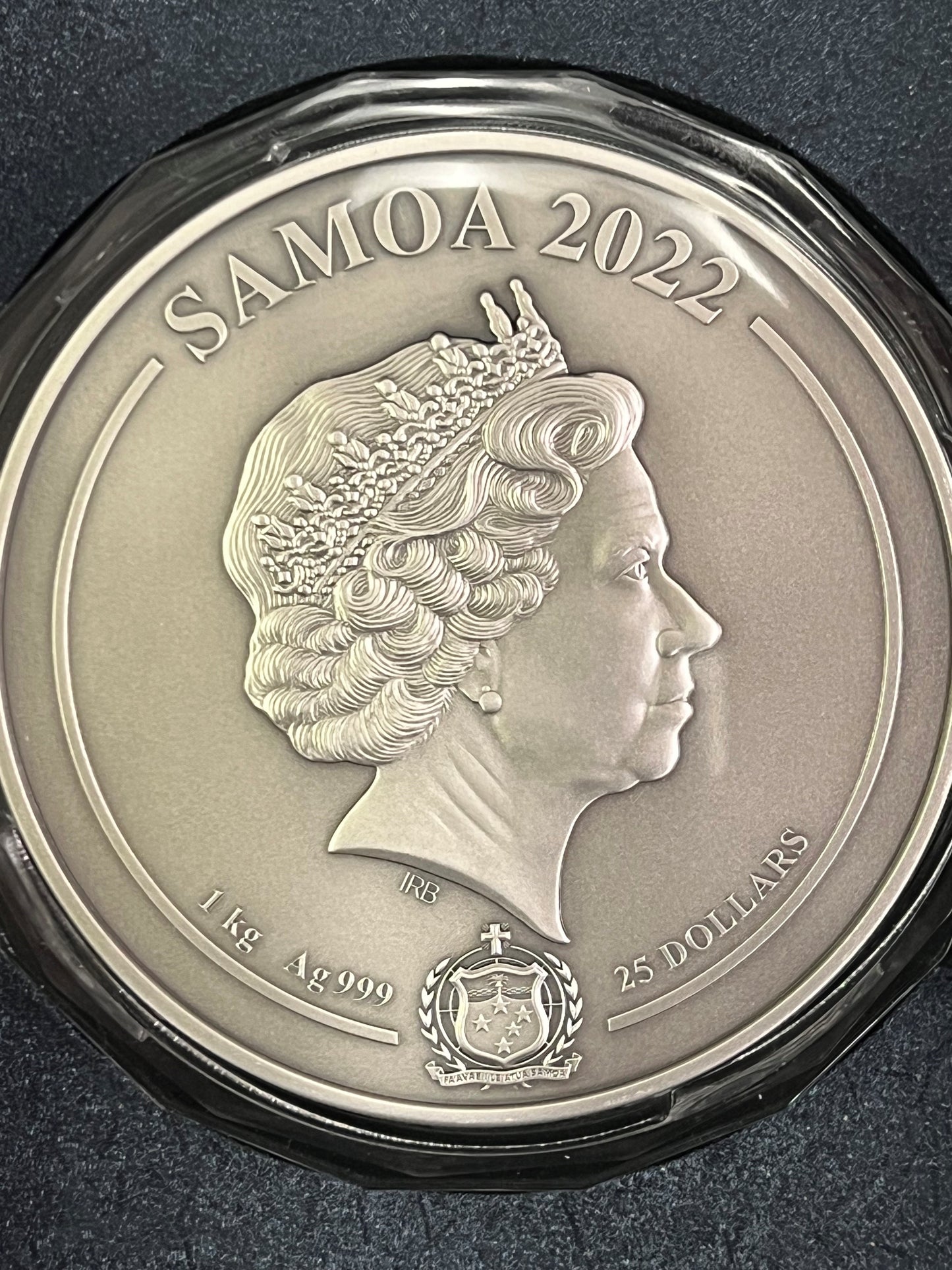 2022 Samoa Lincoln Memorial - 1 Kilo Silver Antique Finish - CoinsTV